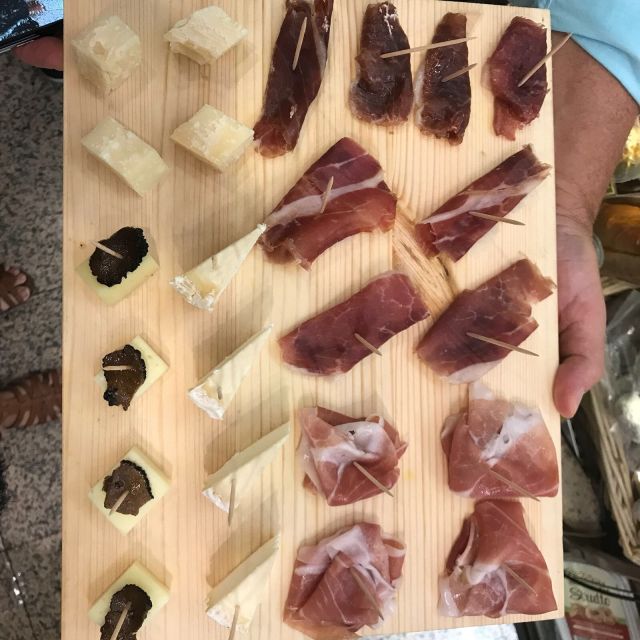 Rome: Trastevere Guided Food and Wine Tour with 20+ Tastings - Who should book this Trastevere food and wine tour