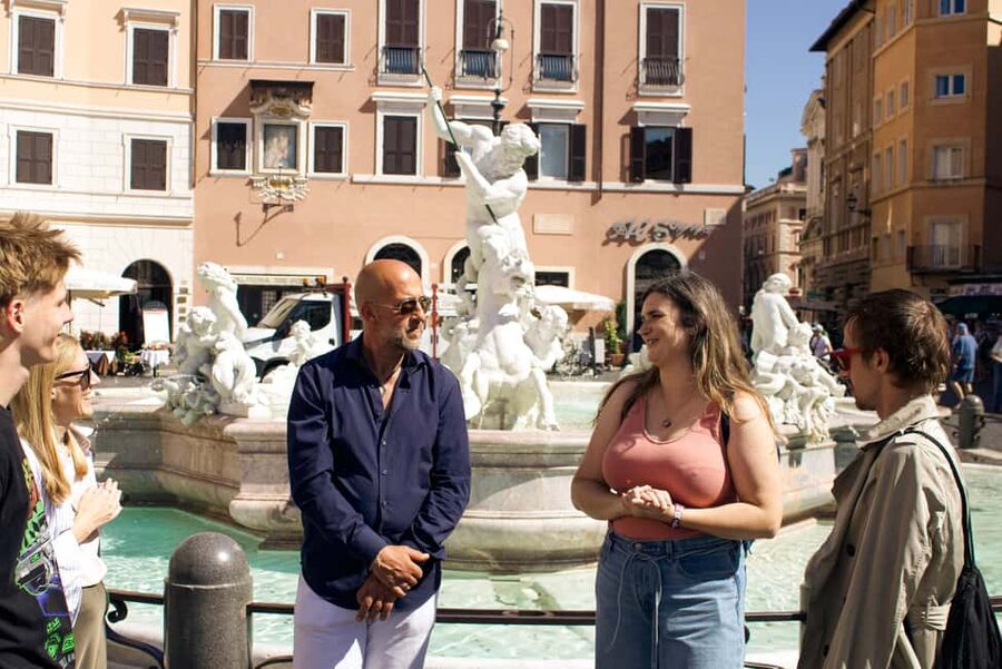 Rome: Under the Moonlight Evening Walking Tour - Price and Pace: Is This 2 to 2.5 Hours Worth It