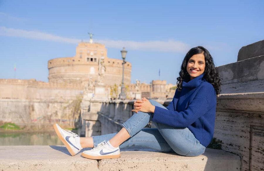 Rome: Vatican and Castel Sant'Angelo Private Photoshoot - Castel Sant’Angelo stop: getting the bridge views and fortress drama right
