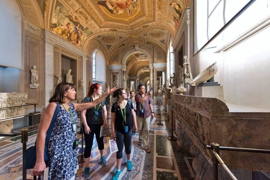 Rome: Vatican City Highlights Tour with Skip-the-Line Entry - Sistine Chapel in 20 Minutes: Michelangelo and What to Watch For