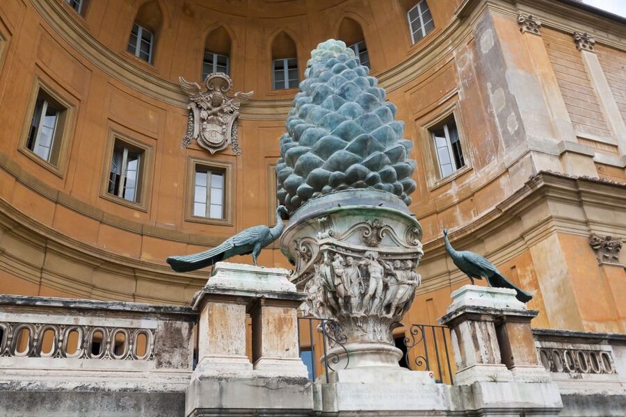 Rome: Vatican Museums, Sistine Chapel & Basilica Guided Tour - Courtyard of the Pigna, Hall of Maps, and those quick visual wins