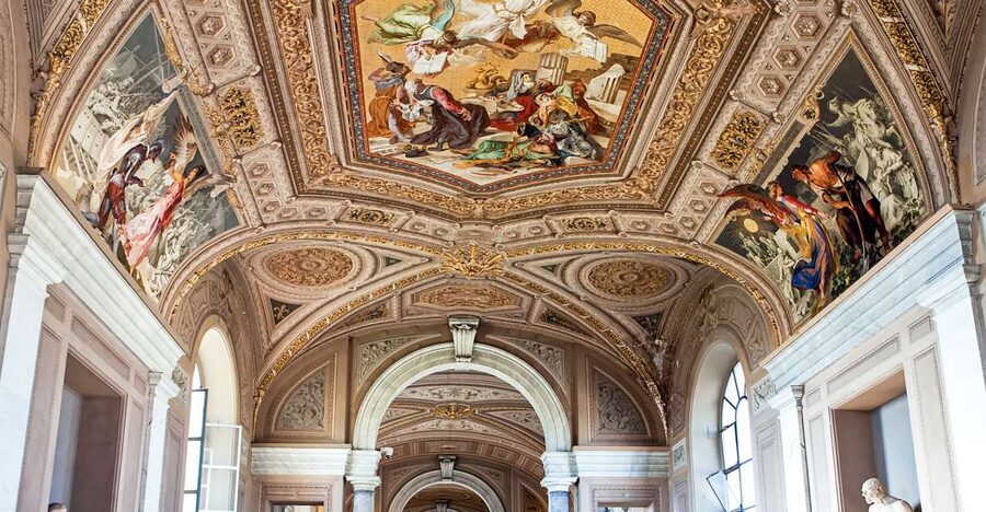 Rome: Vatican Museums & Sistine Chapel Skip-the-Line Ticket - Touristation Check-In, English Greeter, and the Short Warm-Up