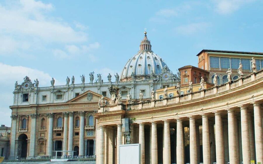 Rome: Vatican Museums Skip-the-line Entry Ticket and Tour - Self-guided versus the guided option with an Official Vatican Guide