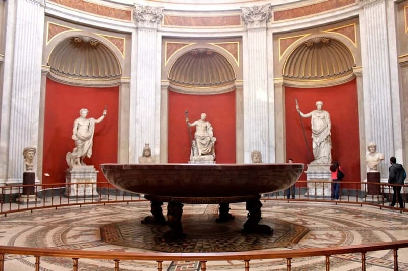 Rome: Vatican, Sistine Chapel & St. Peter's Basilica Tour - Dress rules, steps, and the practical reality of getting in