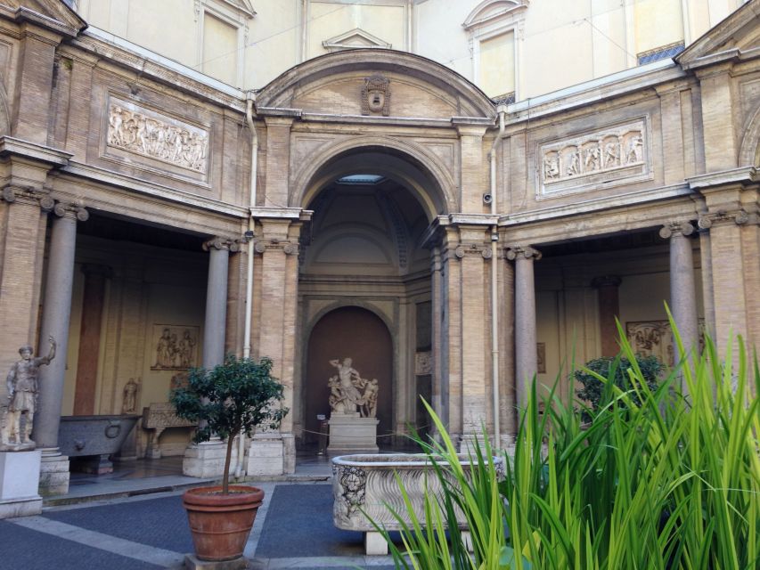 Rome: Vatican, Sistine & St. Peter's Fast Track Private Tour - St. Peter’s Basilica: VIP-style entry and what to look for inside