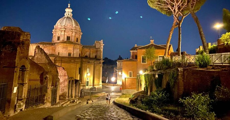 Rome: Wonders of Ancient Rome at Dusk - Dusk timing in Rome: why this walk feels easier than daytime