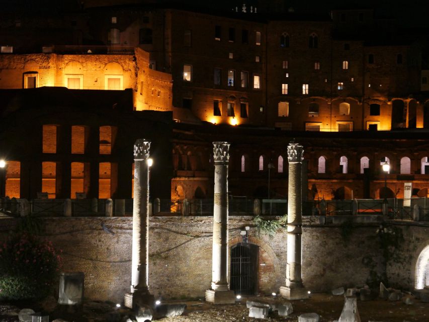 Rome: Wonders of Ancient Rome at Dusk - Trajan’s Forum and the Column of Trajan: a photo moment with meaning