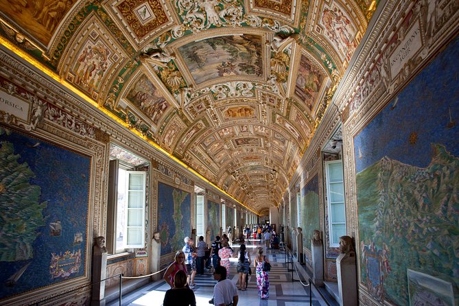 Skip the Line Vatican, Sistine Chapel and Basilica Guided Tour - Meet the Group and Get Your Headphones On