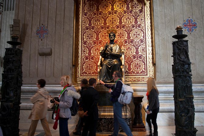 St. Peter’s Basilica Priority Access Tour with Dome & Crypt - St. Peter’s Square early start: get the view without the fight