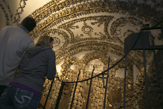 The Original Roman Crypts and Catacombs Tour with Transfers - Timing, Group Size, and the Transfers Between Stops