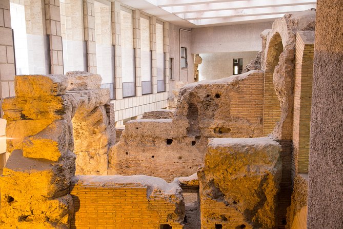Ticket to Piazza Navona Undergrounds Stadium of Domitian - Finding the entrance at Via di Tor Sanguigna: small tips that save time