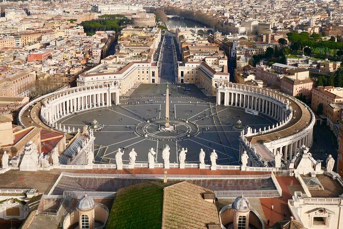 Tour of St Peter's Basilica with Dome Climb and Grottoes - St. Peter’s Square: Bernini’s visual effects and the spots to aim for