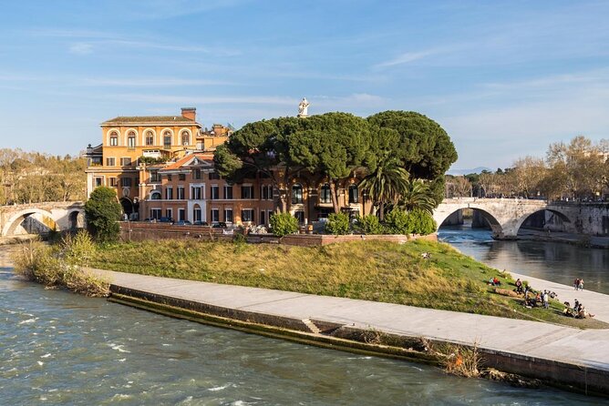 Urban Rafting on Rome's Tiber River - What to wear and pack for a wet, fast-changing Roman day