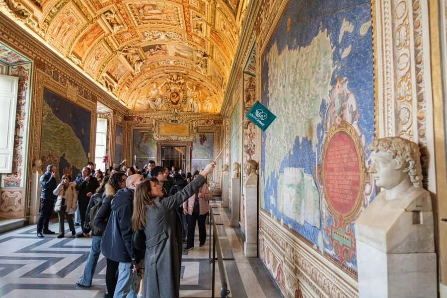 Vatican Museums & Sistine Chapel Guided Tour - Tour flow through the Vatican Museums: how the route stays manageable