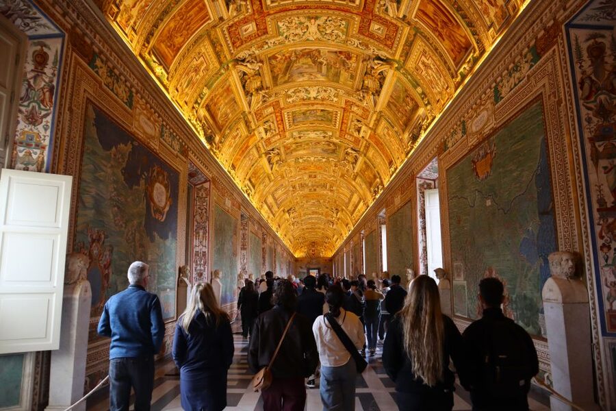 Vatican Museums & Sistine Chapel Guided Tour - Cortile del Belvedere: where the scale hits you