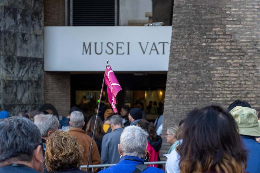 Vatican Museums & Sistine Chapel Skip-the-Ticket-Line Tour - Quick hits before you go