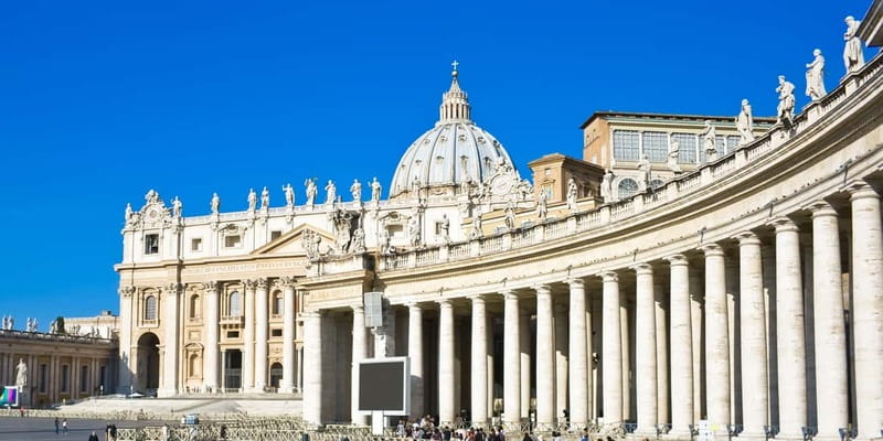 Vatican Museums, Sistine Chapel & St. Peter's Square Tour - Group size, guide languages, and the difference a great guide makes