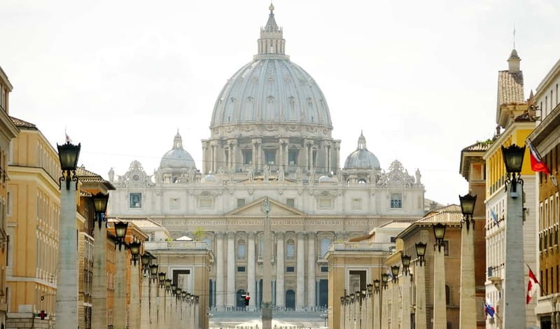 Vatican Museums, Sistine Chapel & St. Peter's Square Tour - Sistine Chapel: how to make 20 minutes count