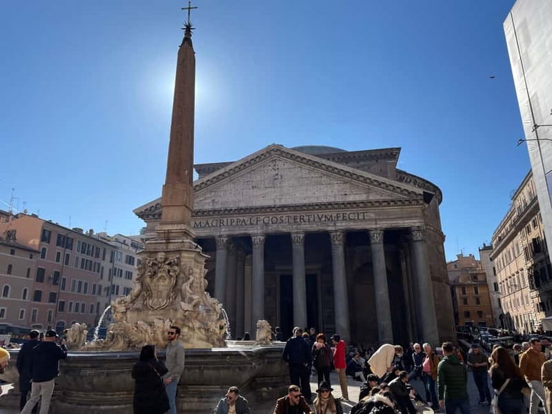 Via Roma: A Journey Through Time - Galleria Sciarra and Vicus Caprarius, art and ruins in the same evening