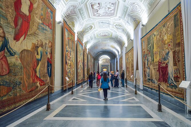 VIP Vatican, Sistine Chapel & St. Peter's Basilica Guided Tour - Why this VIP Vatican tour feels smoother than a DIY day